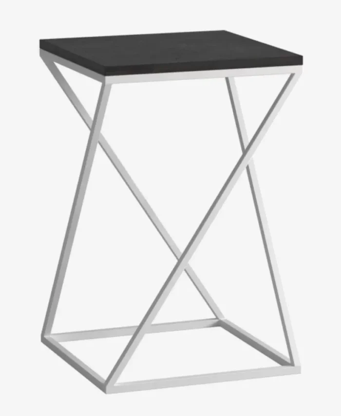 Tisch Hilaren